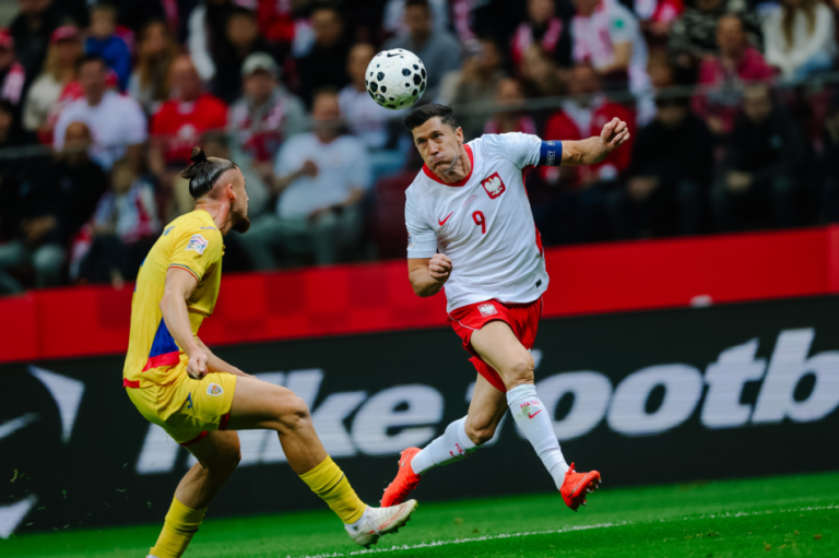 Full Match: Ba Lan vs Romania (01:45 – 03/10)
